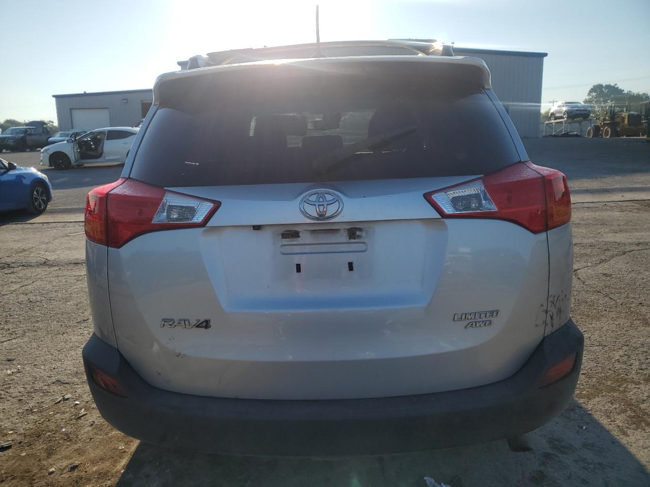 2015 Toyota Rav4 Limited - Image 6