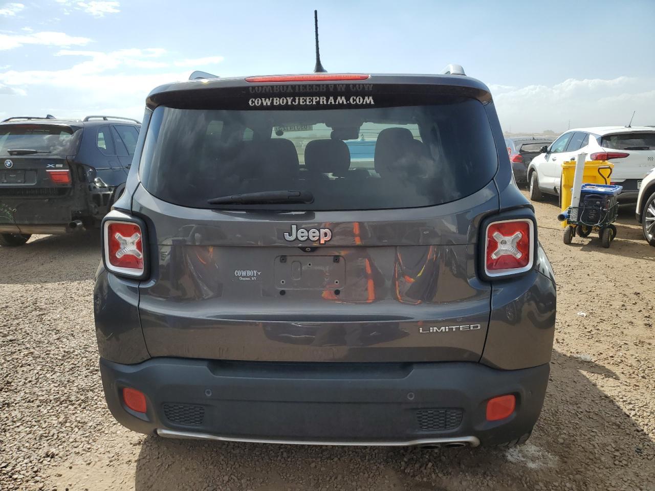 2017 Jeep Renegade Limited - Image 6