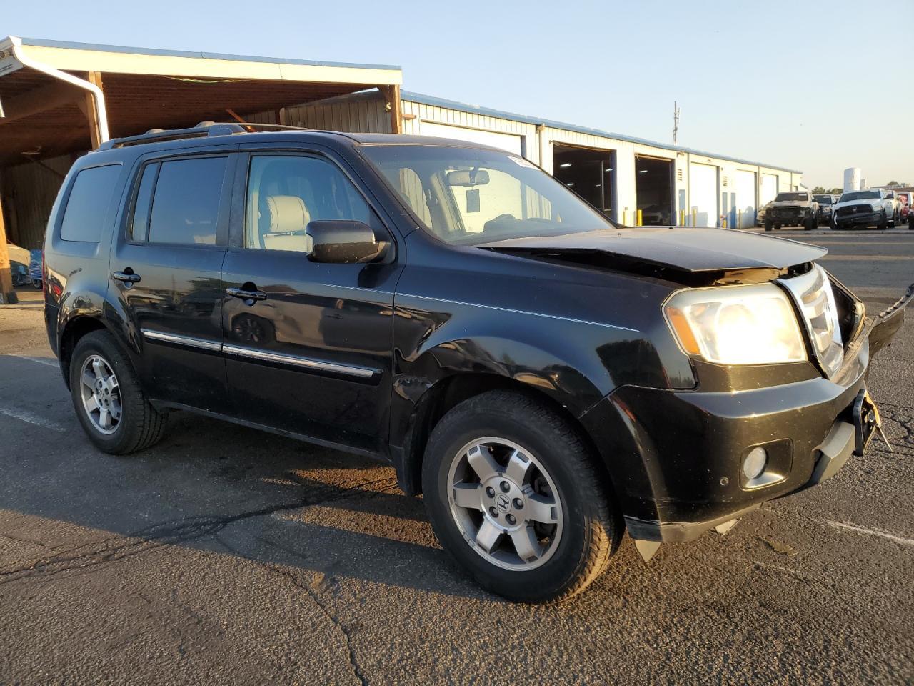 2010 Honda Pilot Touring - Image 4