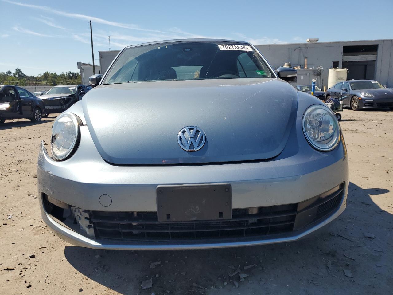 2016 Volkswagen Beetle S/Se - Фото 5