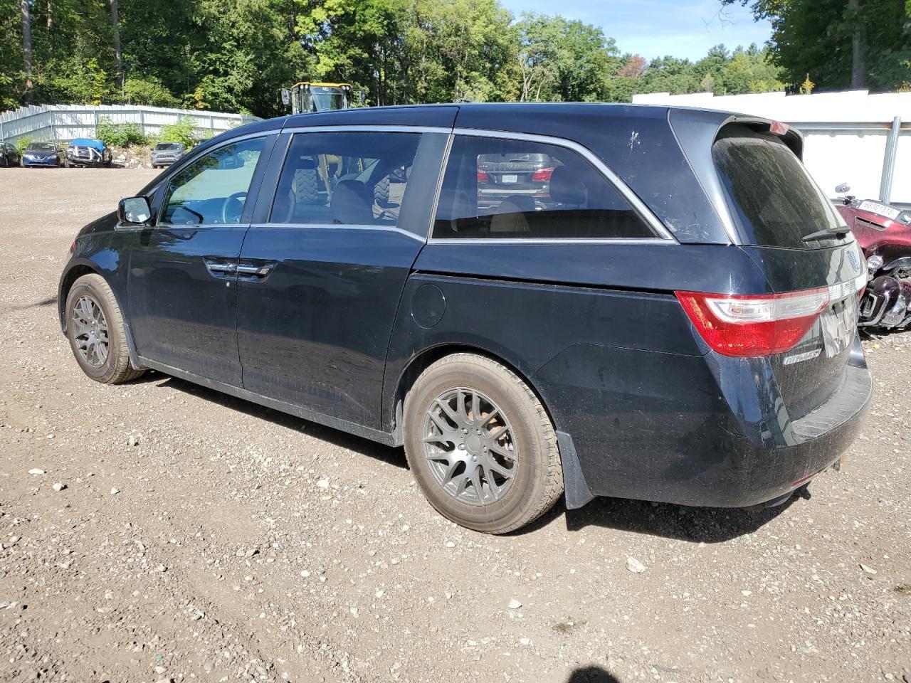 2013 Honda Odyssey Ex - Фото 2