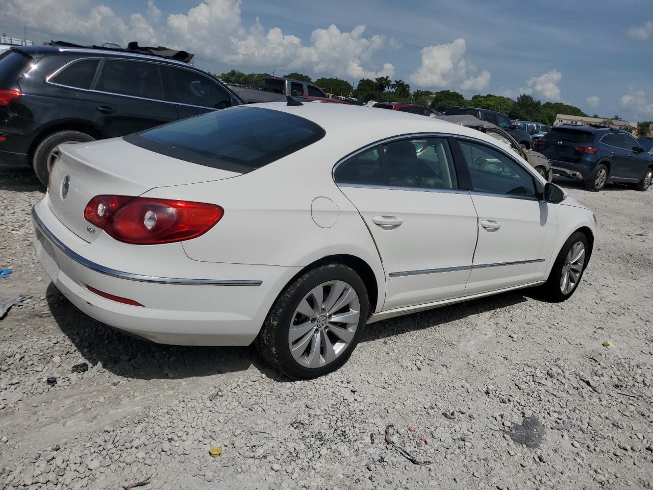 2010 Volkswagen Cc Sport - Image 3