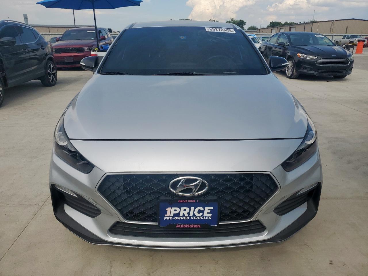 2019 Hyundai Elantra Gt N Line - Image 5