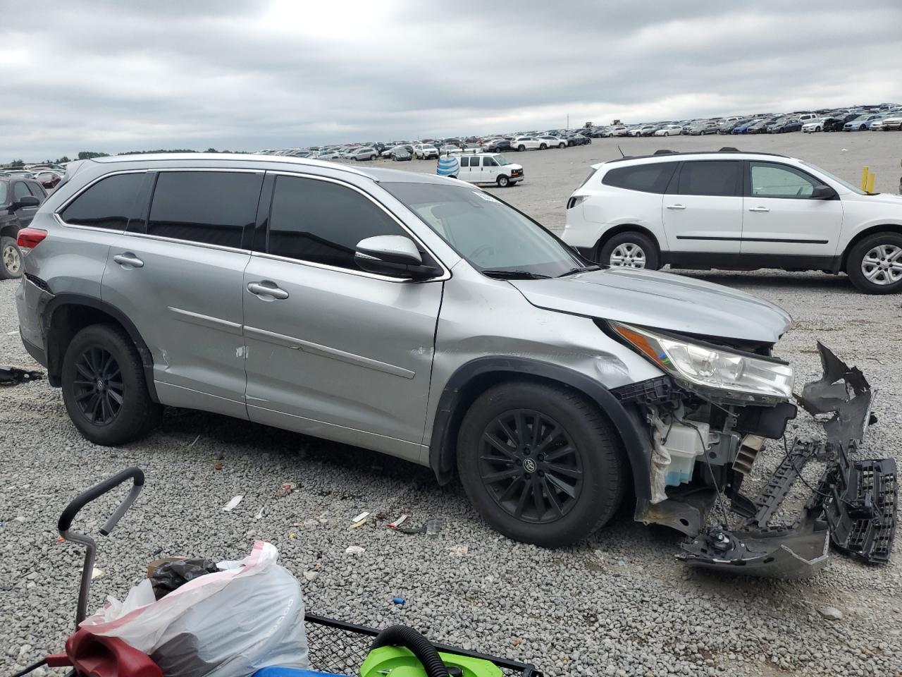 2018 Toyota Highlander Se - Image 4