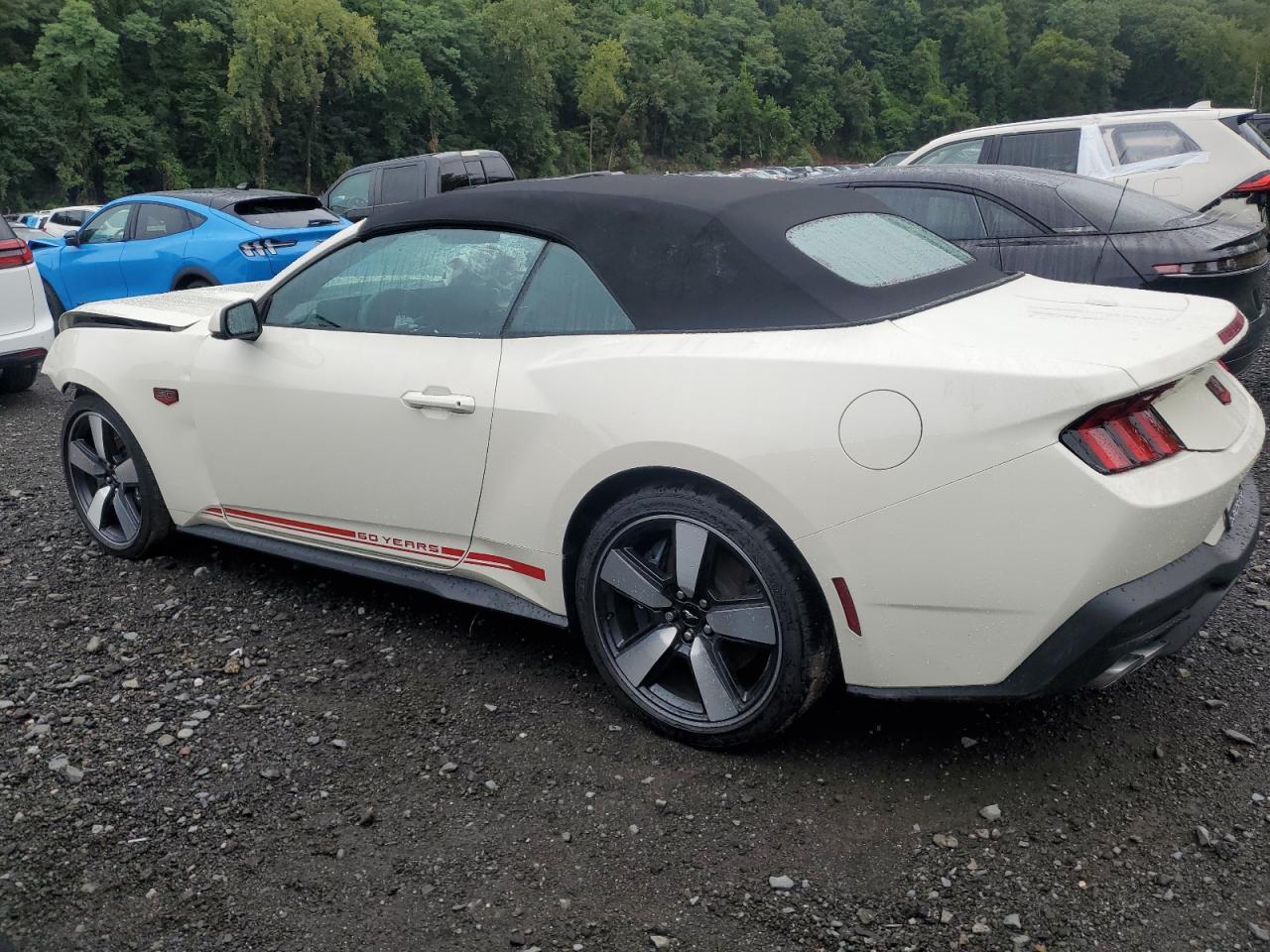 2025 Ford Mustang Gt - Image 2
