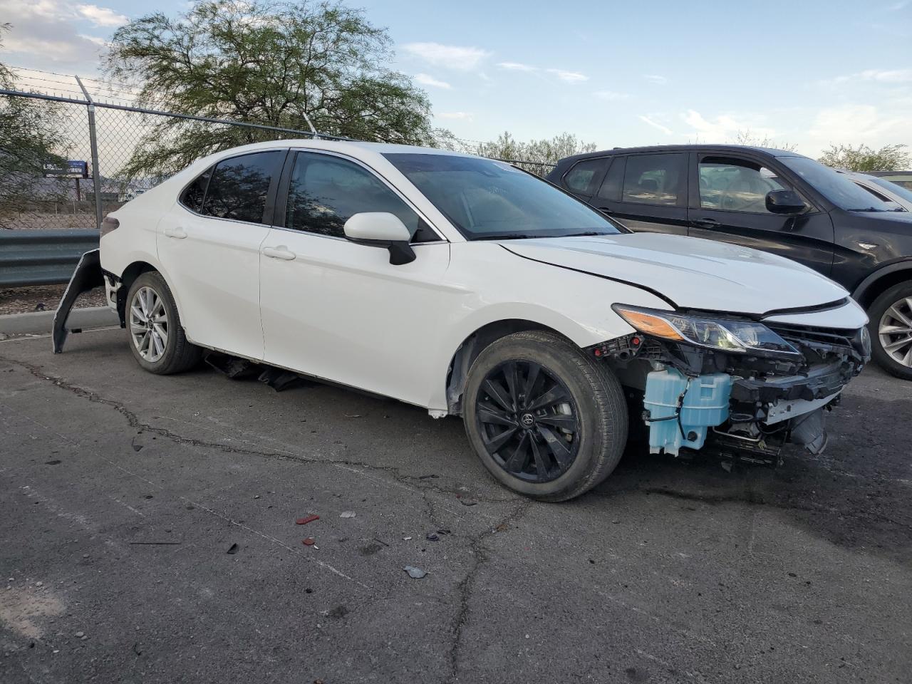 2024 Toyota Camry Le - Фото 4
