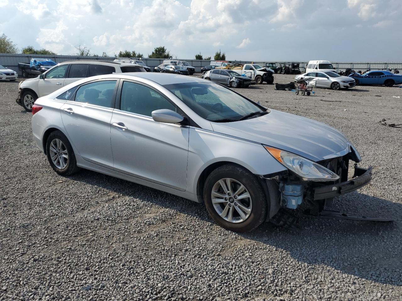 2012 Hyundai Sonata Gls - Image 4