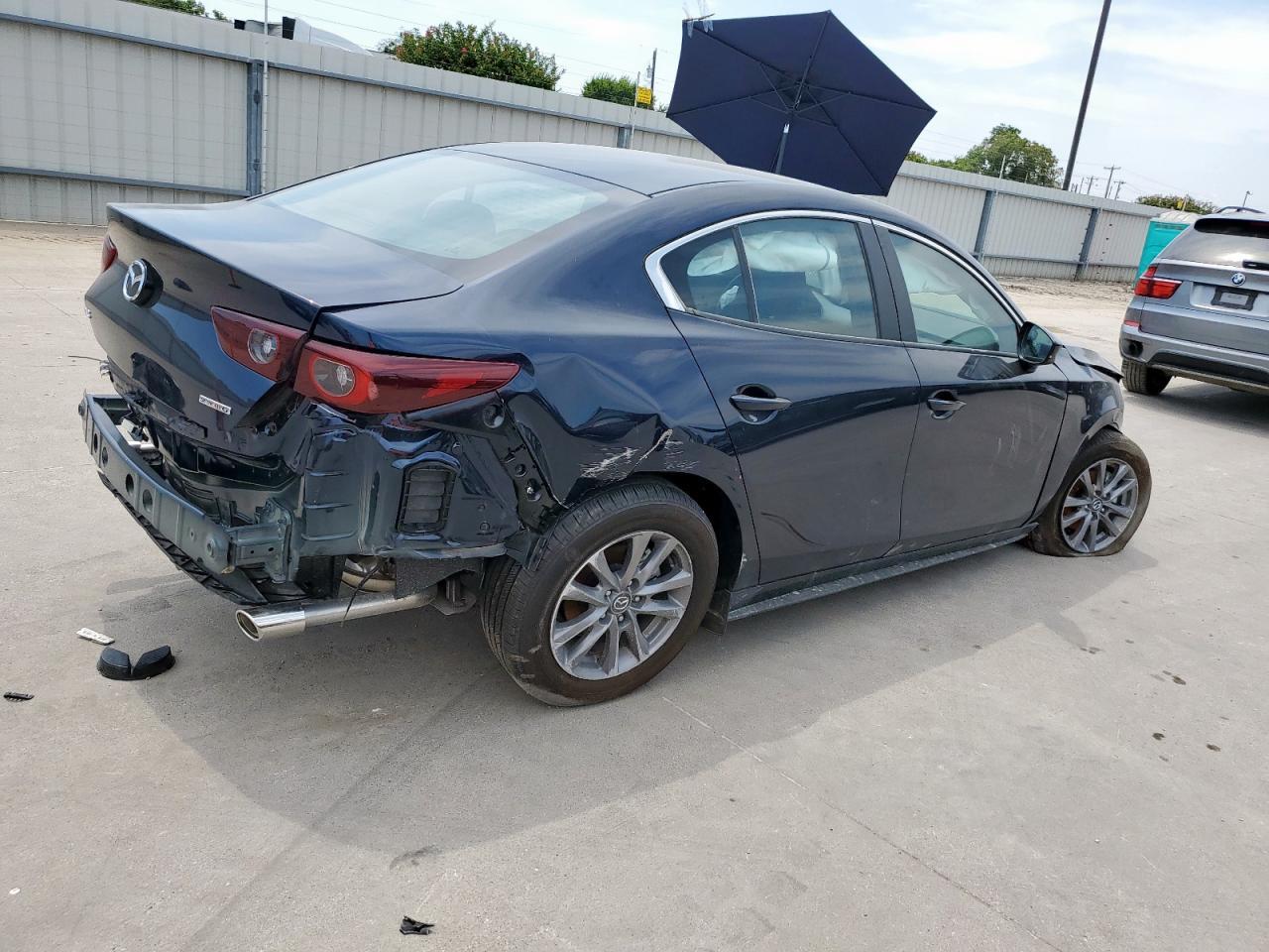 2025 Mazda 3 - Image 3