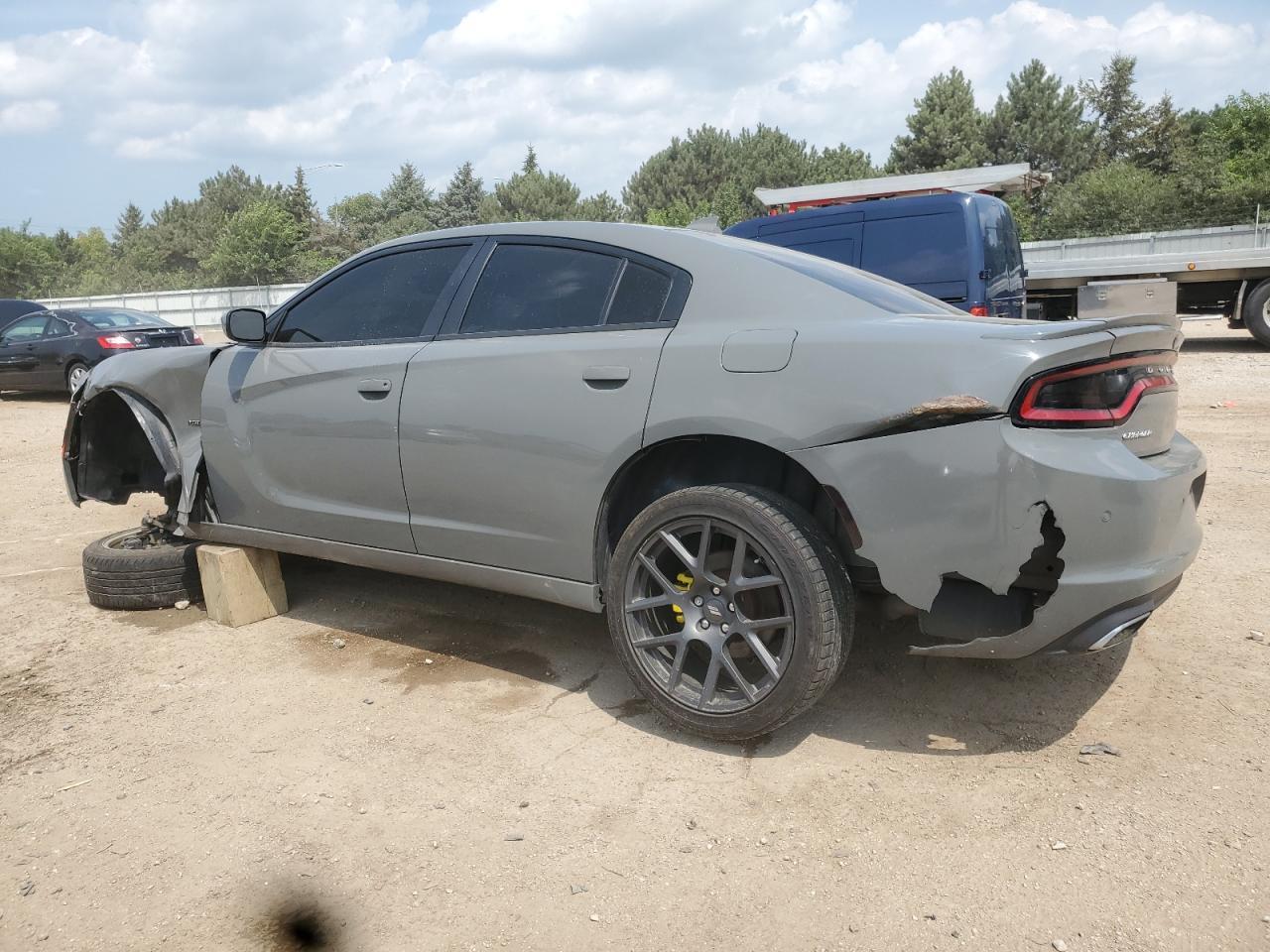 2018 Dodge Charger R/T - Image 2