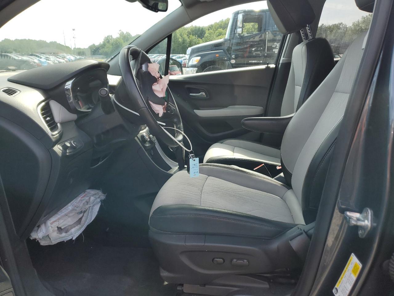 2022 Chevrolet Trax 1Lt - Image 7