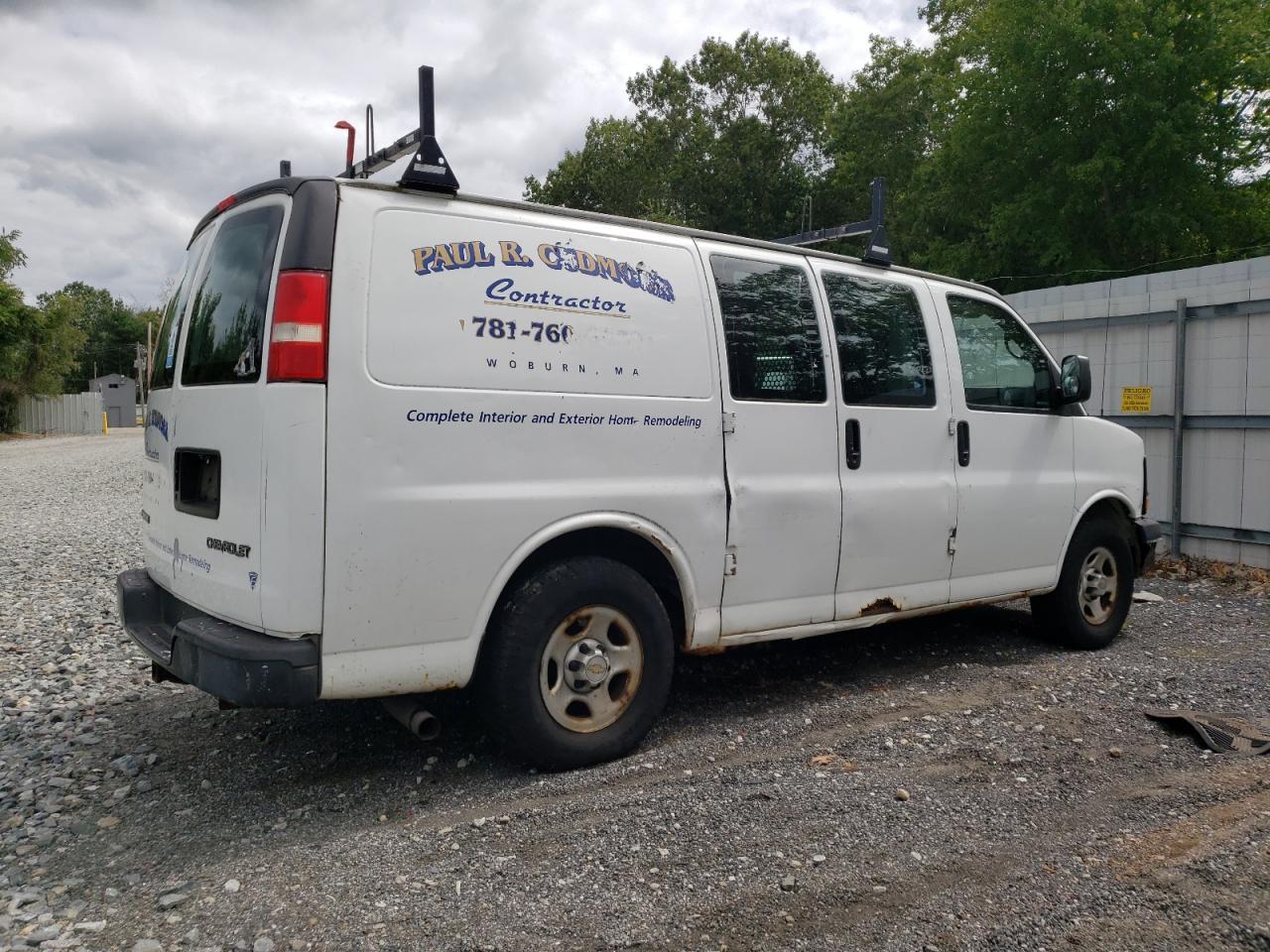 2005 Chevrolet Express G1500 - Image 3