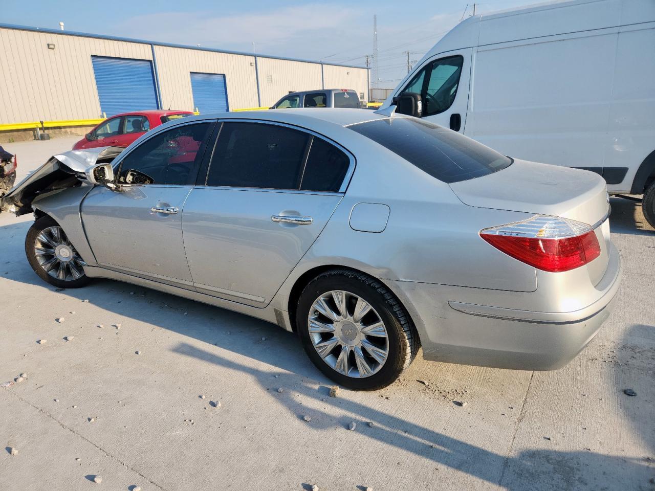 2010 Hyundai Genesis 3.8L - Image 2