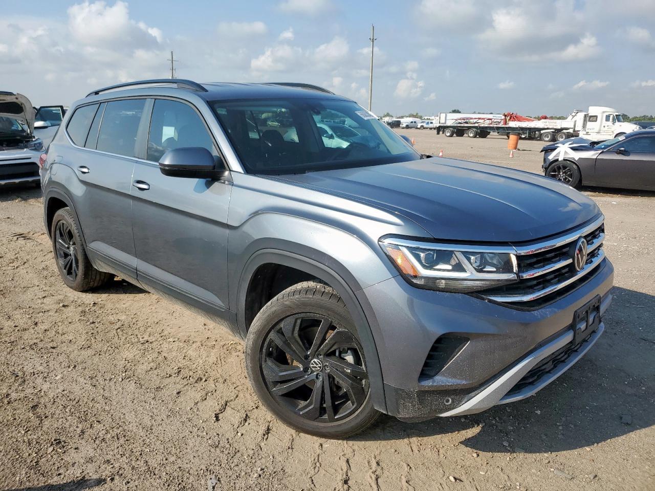 2022 Volkswagen Atlas Se - Фото 4