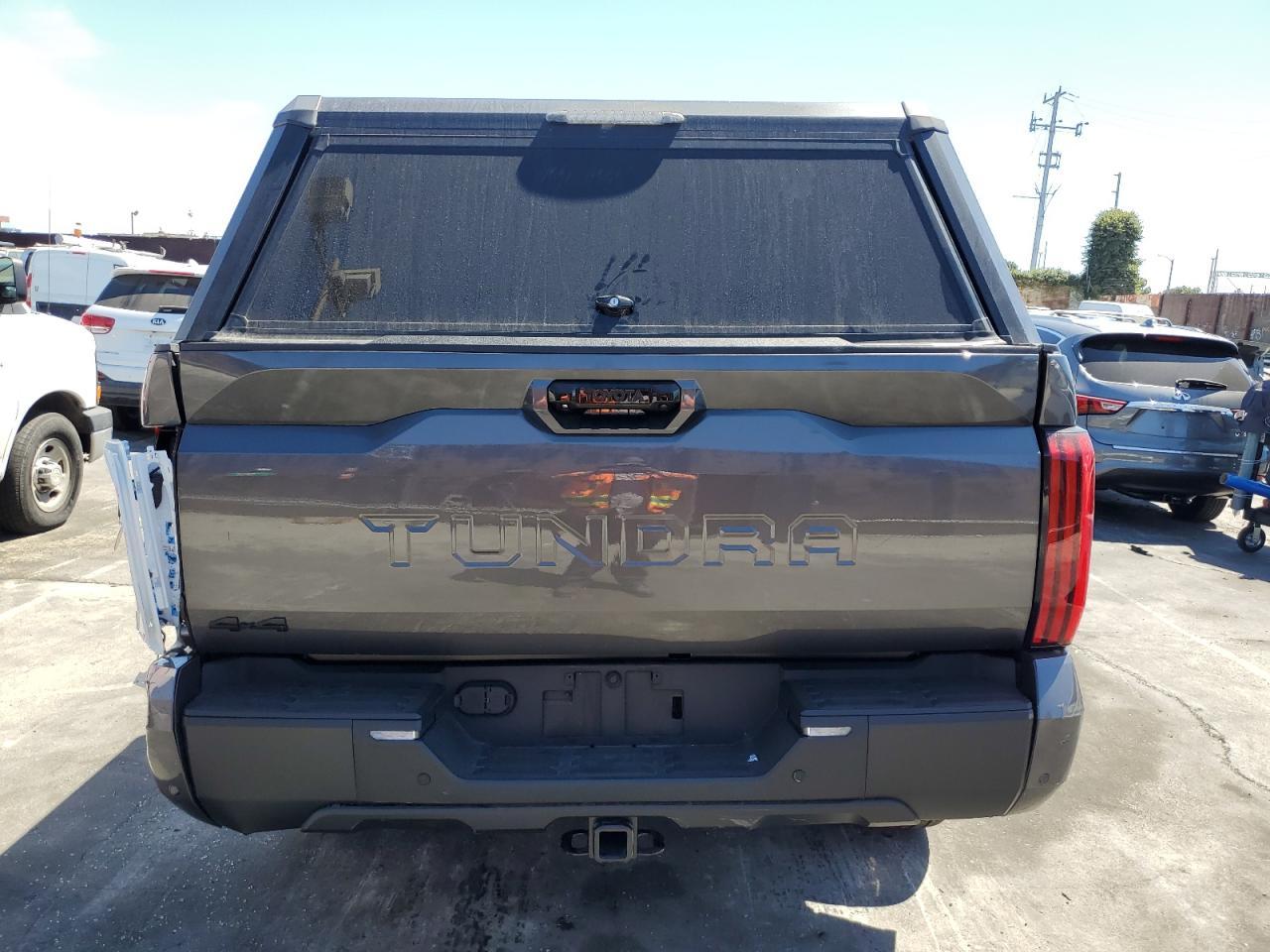 2025 Toyota Tundra Crewmax Limited - Фото 6