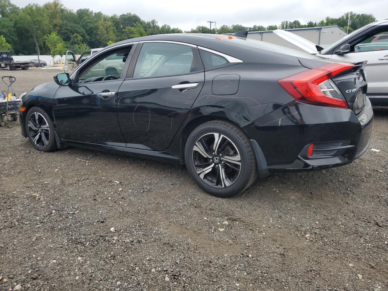 2016 Honda Civic Touring - Фото 2