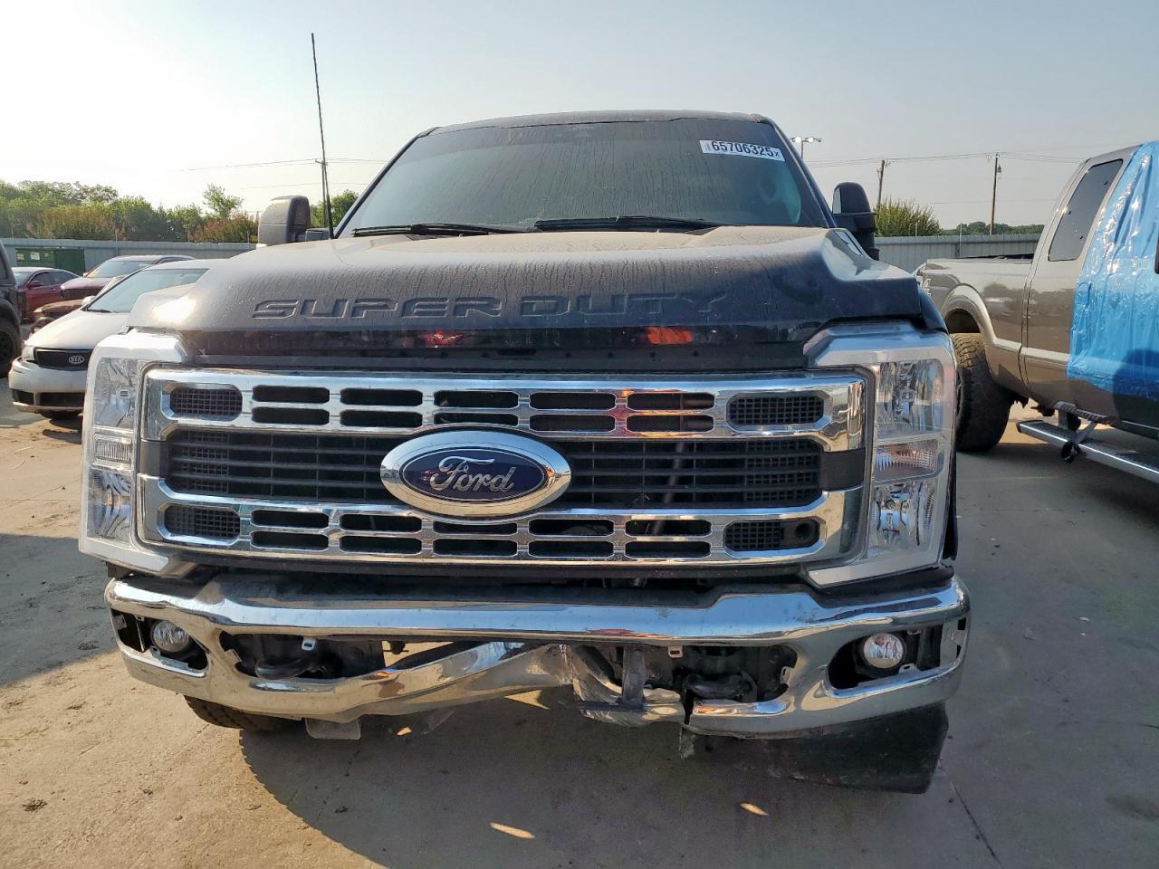 2024 Ford F250 Super Duty - Фото 5
