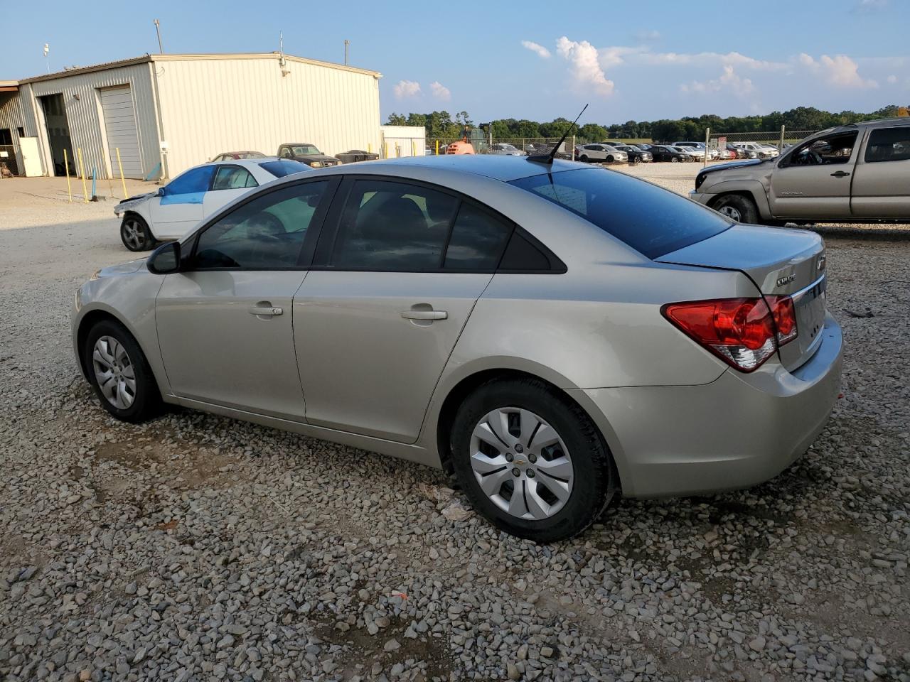 2013 Chevrolet Cruze Ls - Фото 2