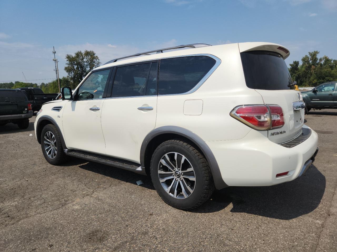 2020 Nissan Armada Sv - Image 2