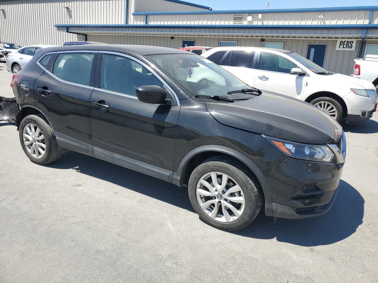 2021 Nissan Rogue Sport S - Фото 4