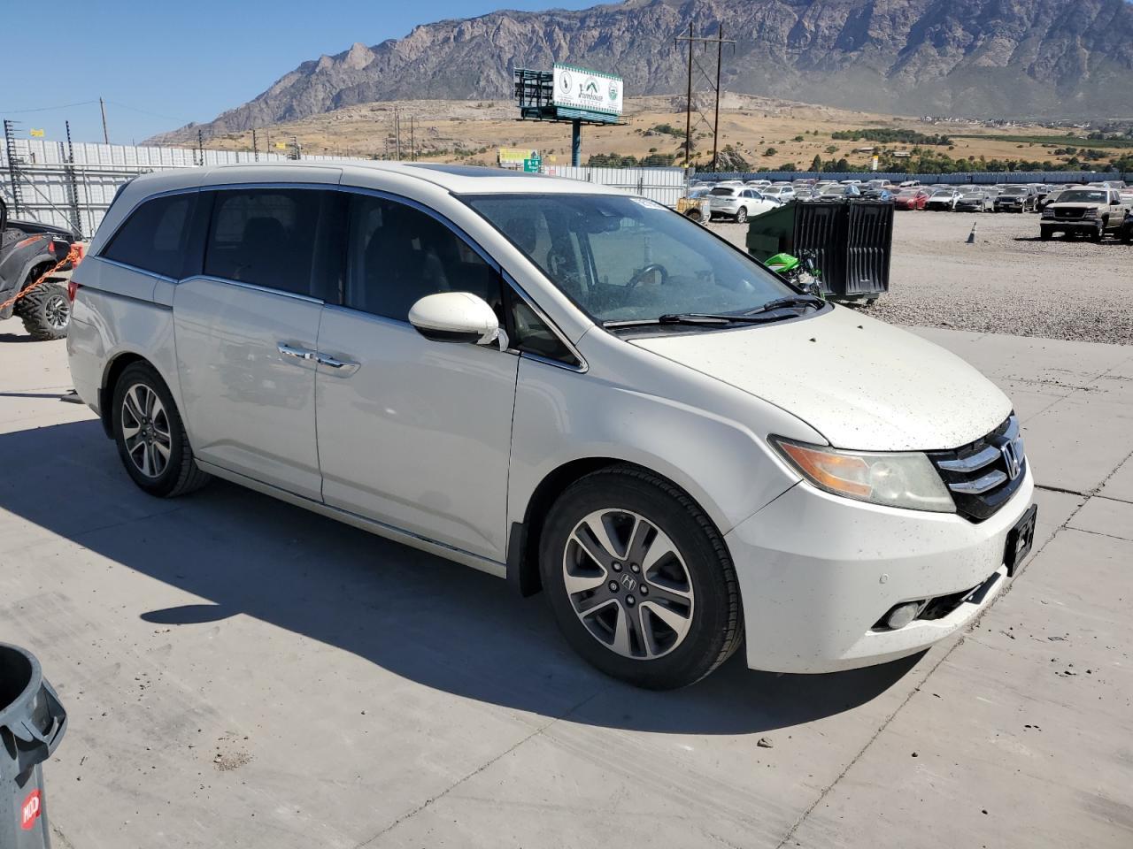 2016 Honda Odyssey Touring - Фото 4