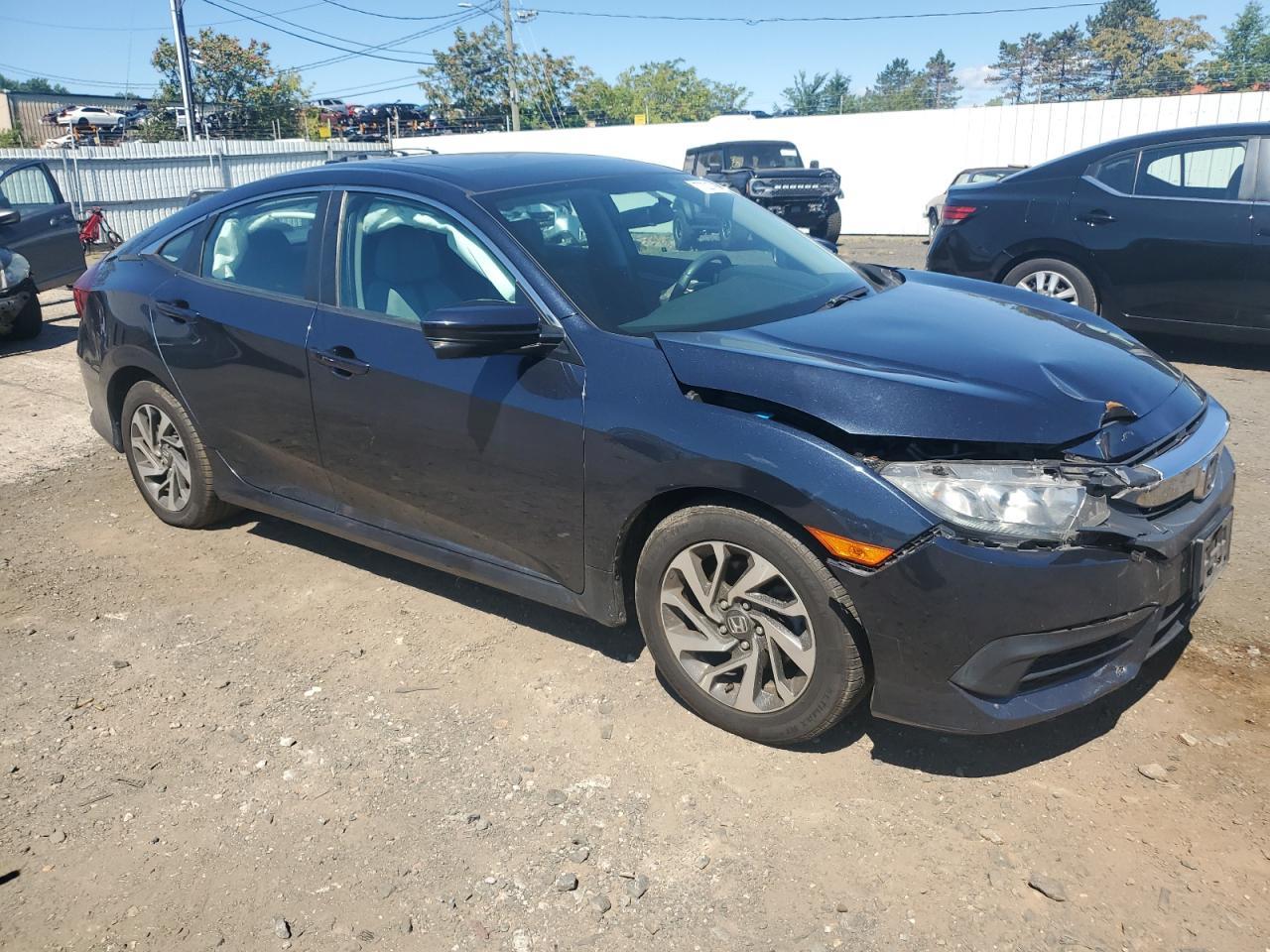 2017 Honda Civic Ex - Image 4