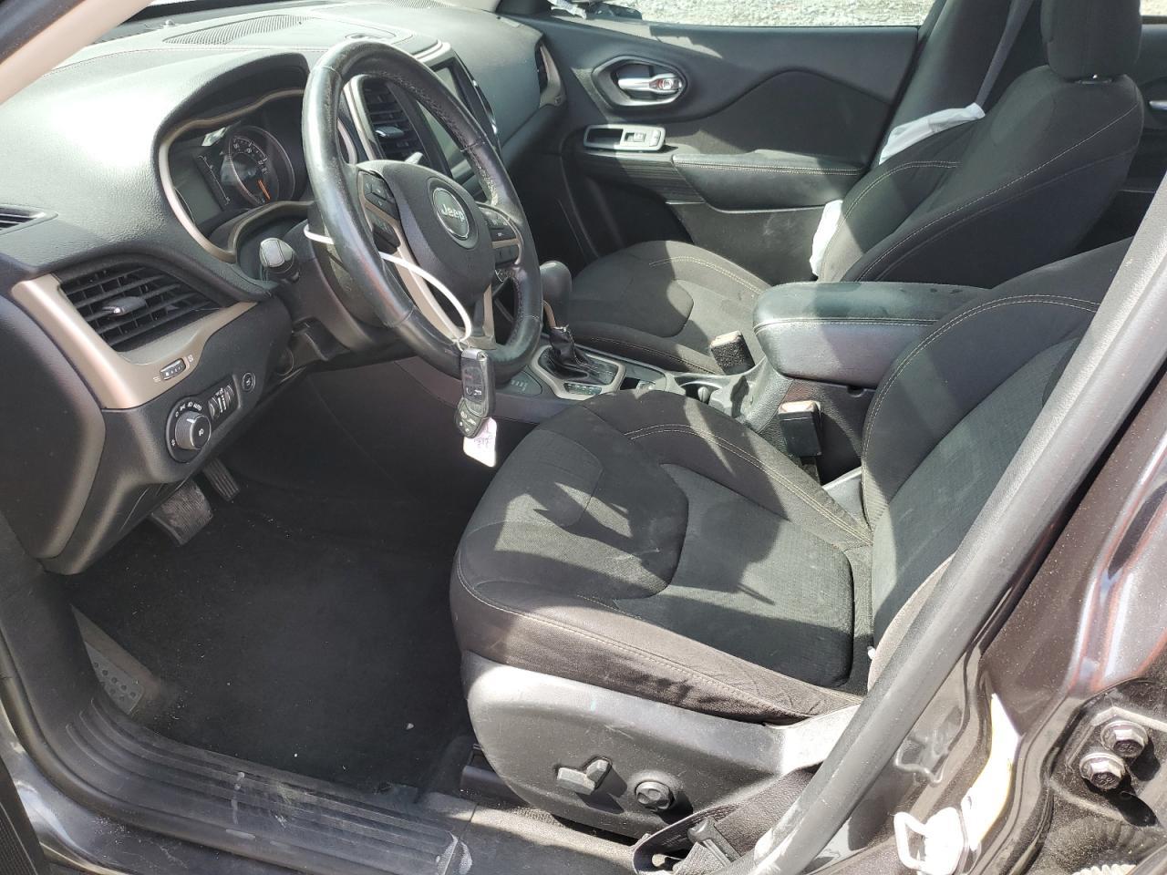 2016 Jeep Cherokee Latitude - Image 7