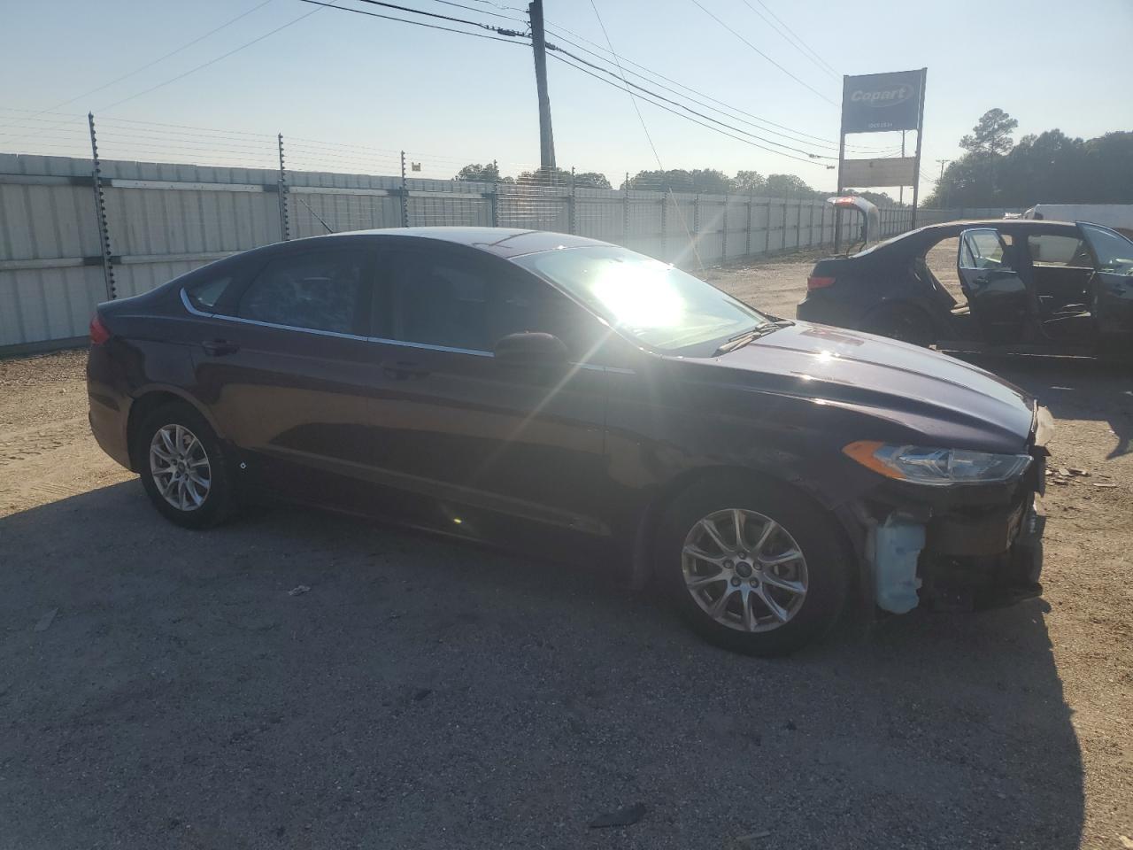 2017 Ford Fusion S - Фото 4