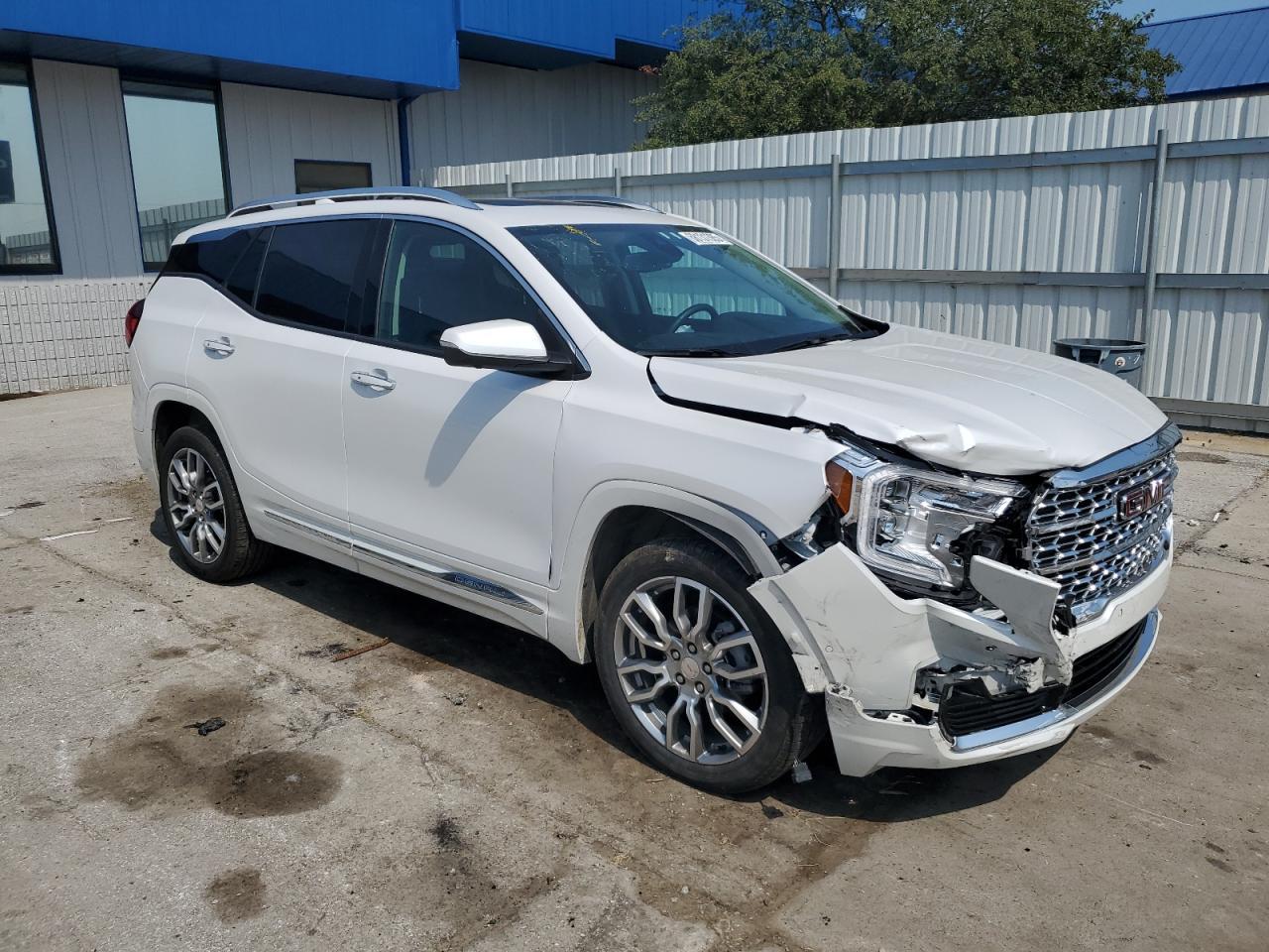 2024 GMC Terrain Denali - Фото 4