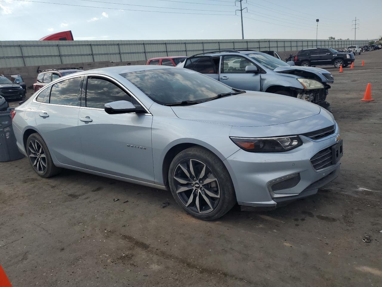 2017 Chevrolet Malibu Lt - Image 4