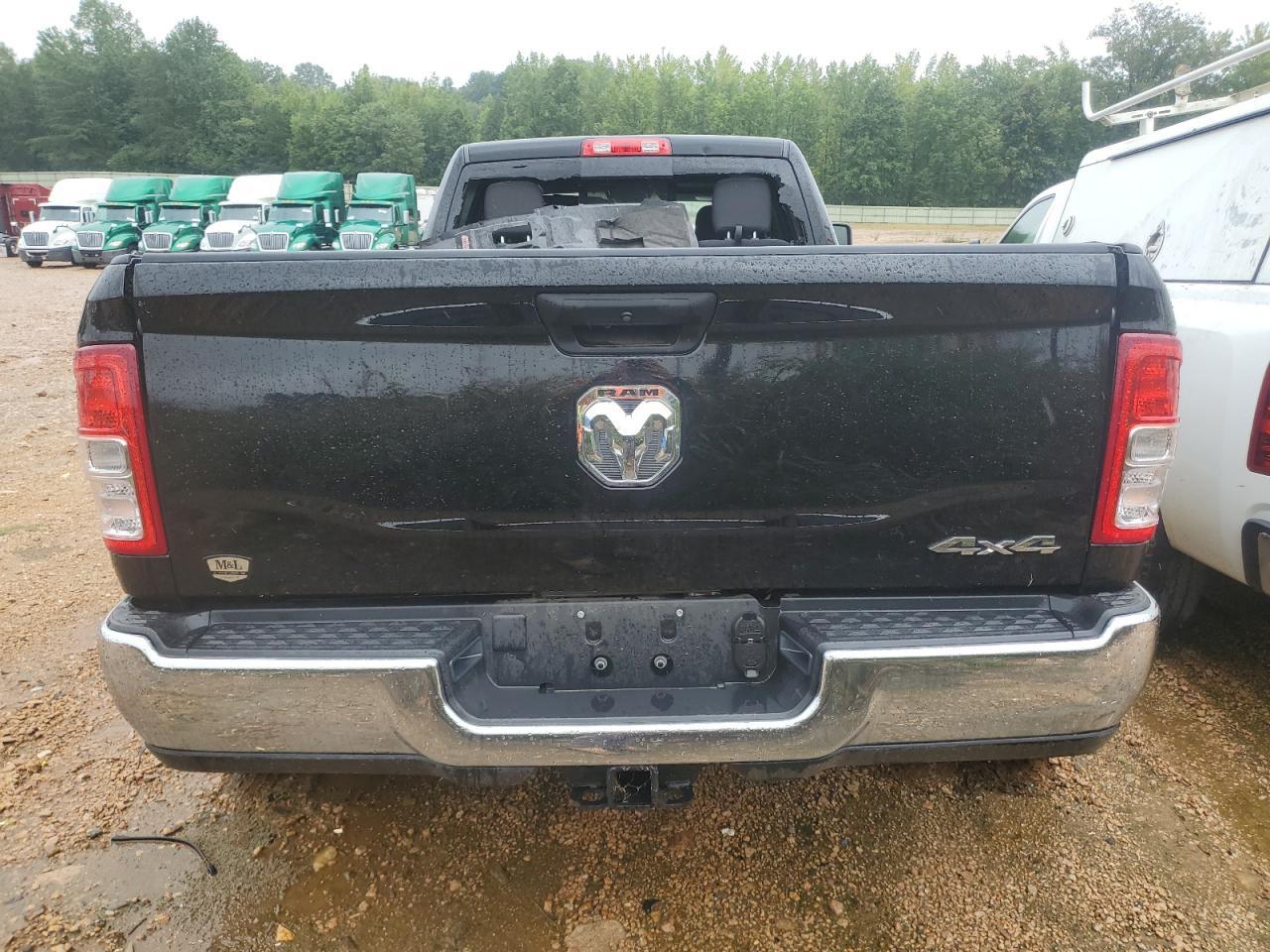2024 Ram 3500 Tradesman - Image 6
