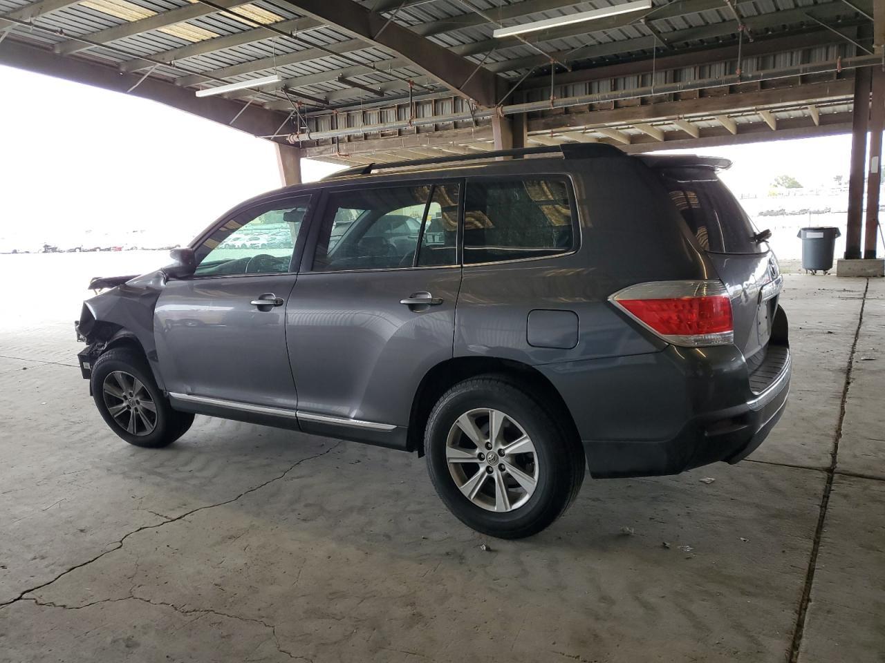 2011 Toyota Highlander Base - Фото 2