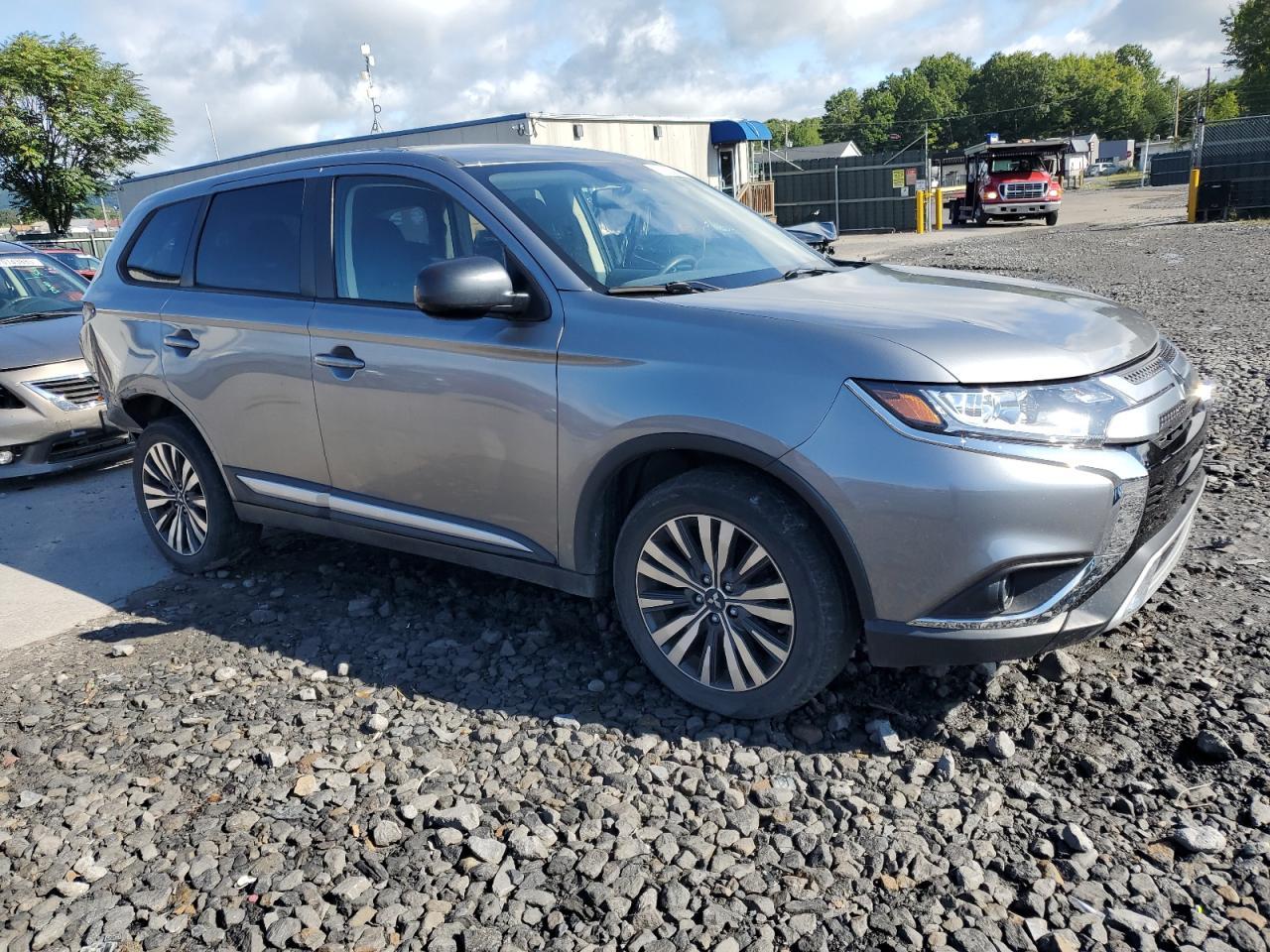 2020 Mitsubishi Outlander Se - Image 4