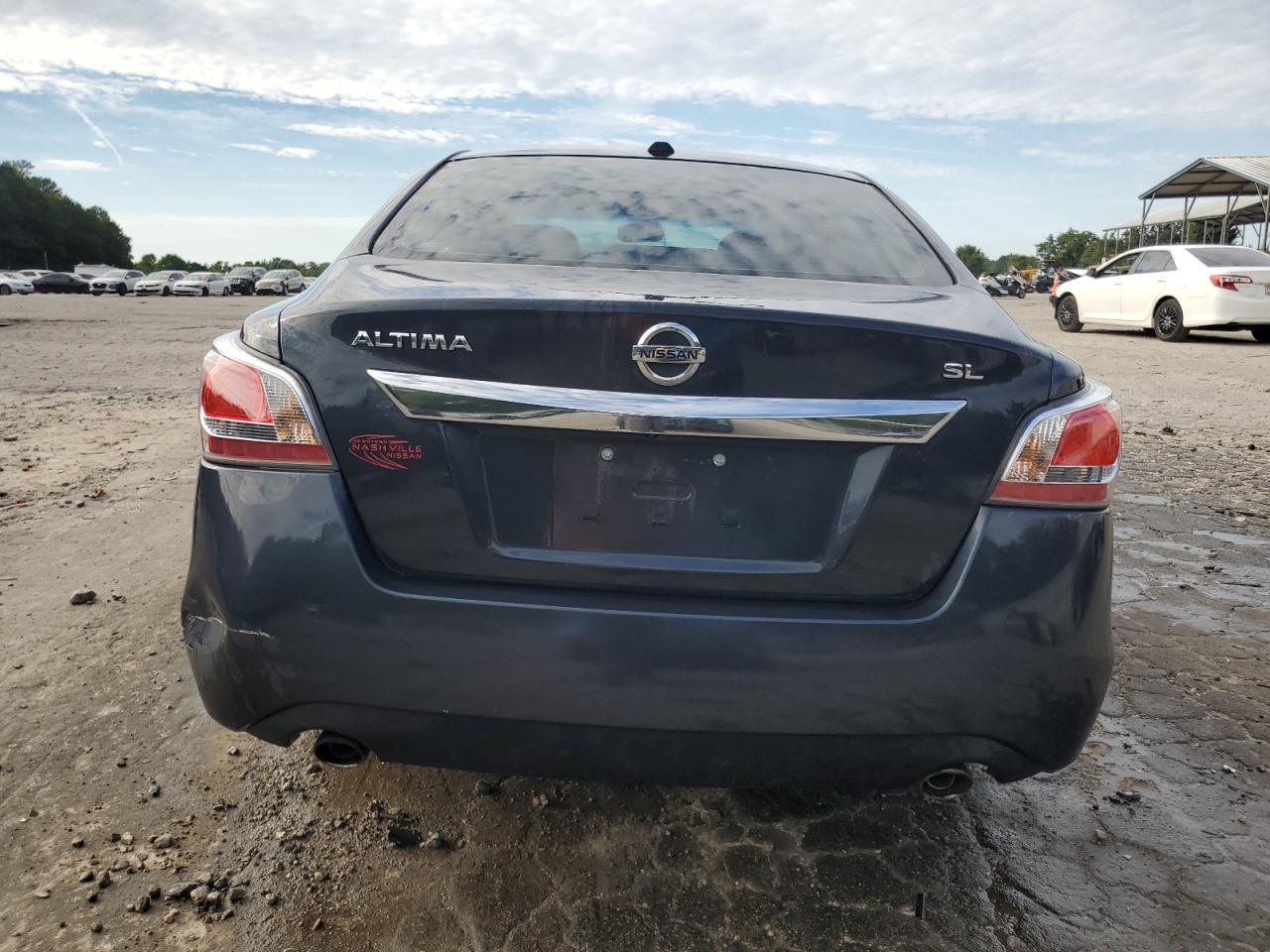 2015 Nissan Altima 2.5 - Image 6
