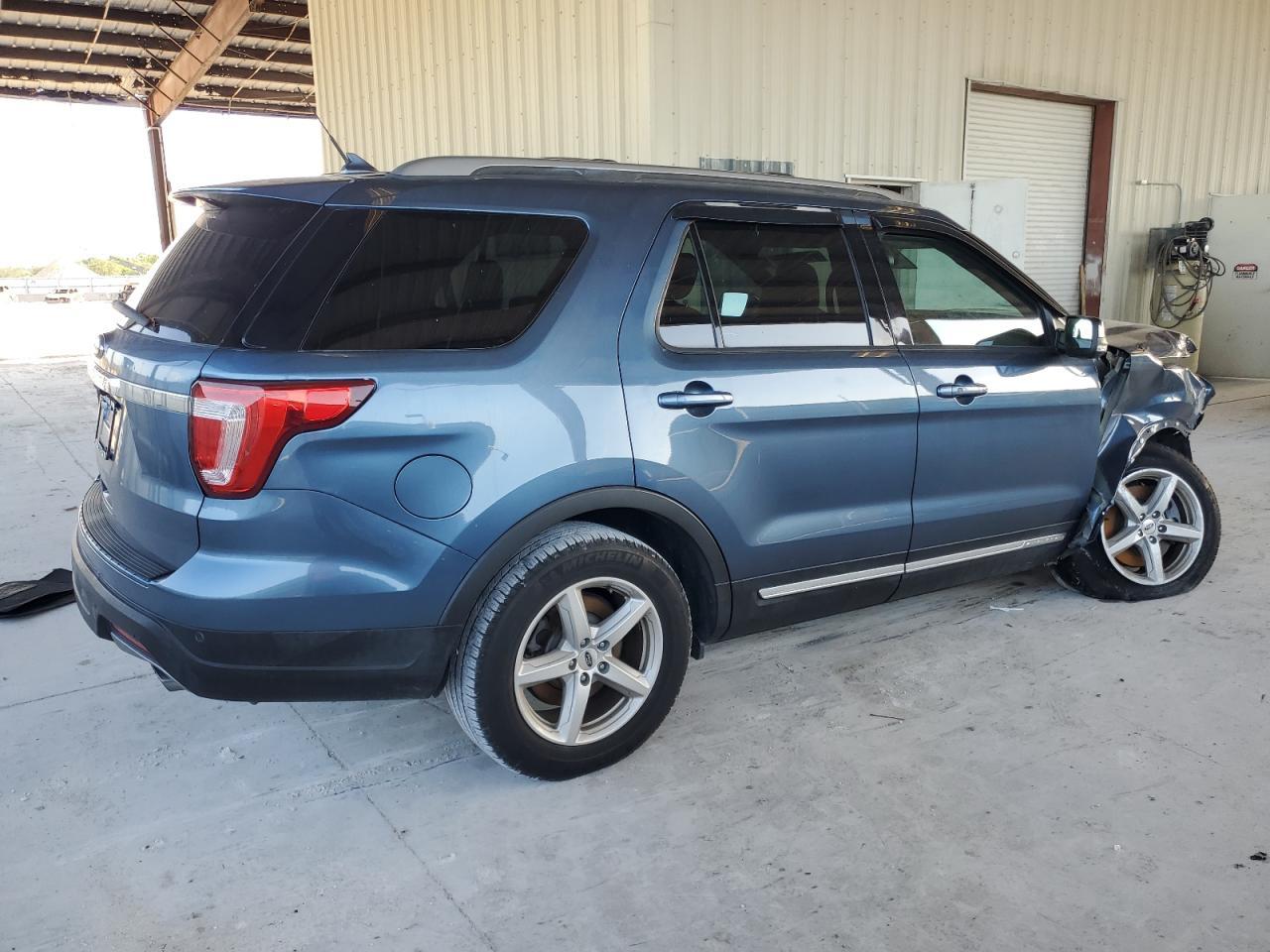 2018 Ford Explorer Xlt - Фото 3