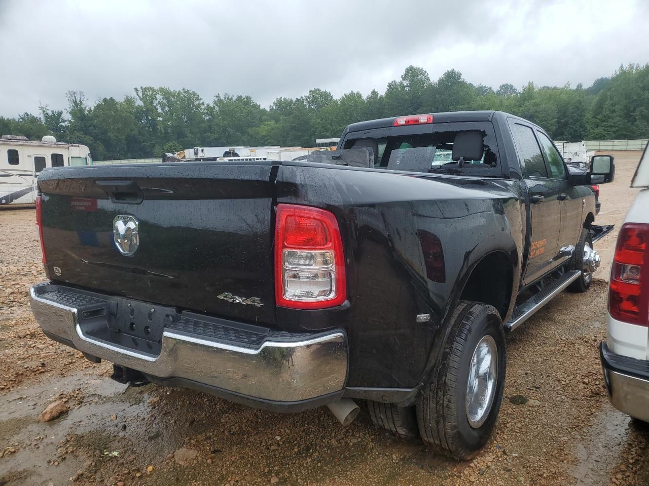 2024 Ram 3500 Tradesman - Image 3