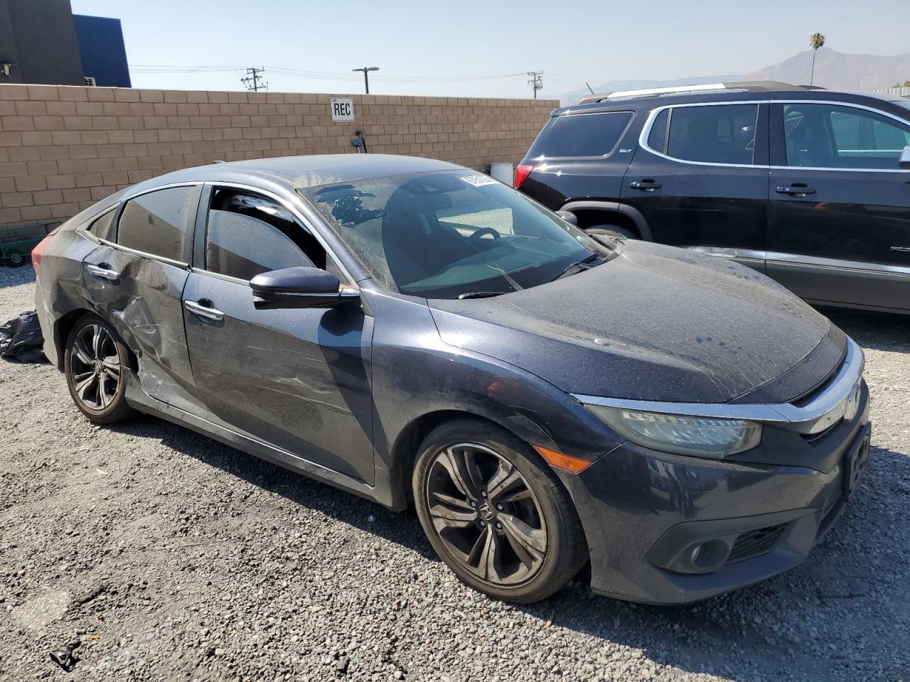 2016 Honda Civic Touring - Фото 4