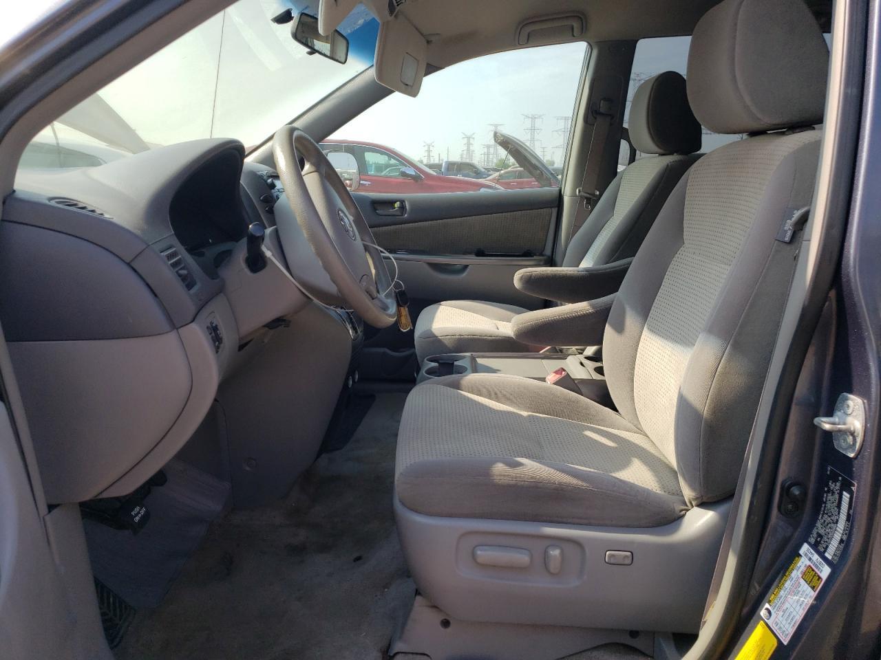 2009 Toyota Sienna Ce - Фото 7