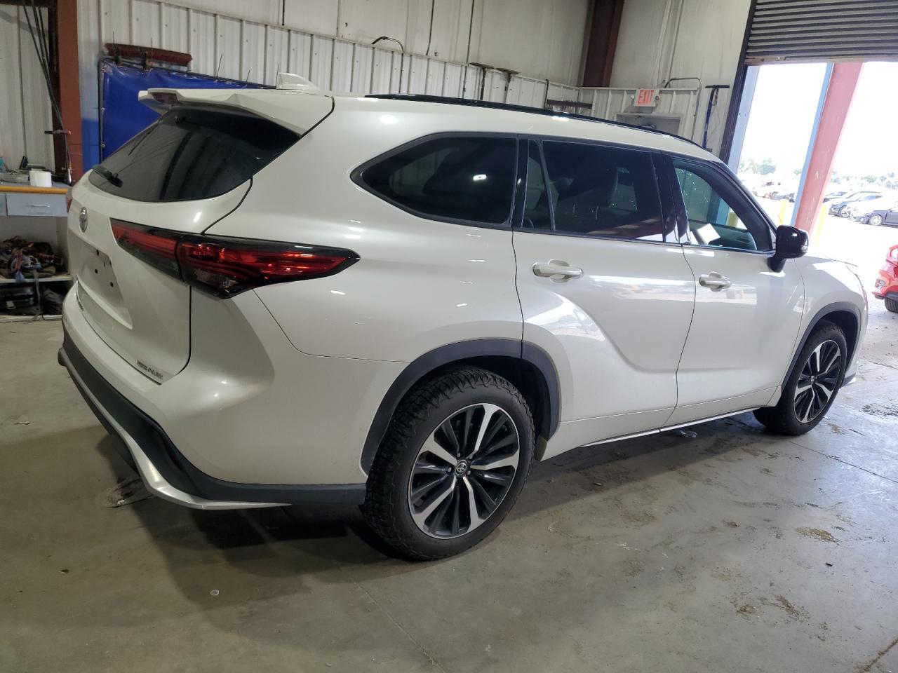 2021 Toyota Highlander Xse - Фото 3