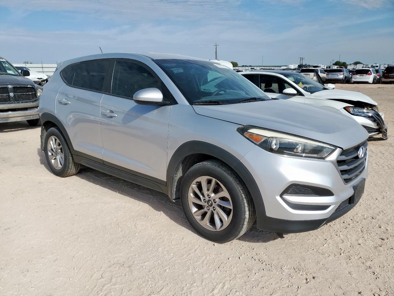 2017 Hyundai Tucson Se - Фото 4