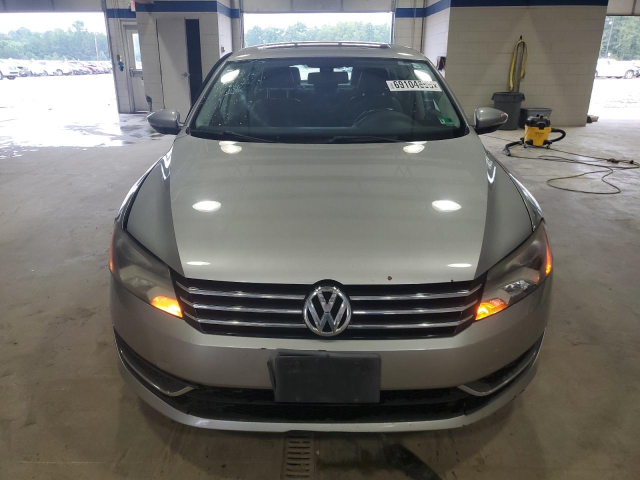 2012 Volkswagen Passat Se - Фото 5