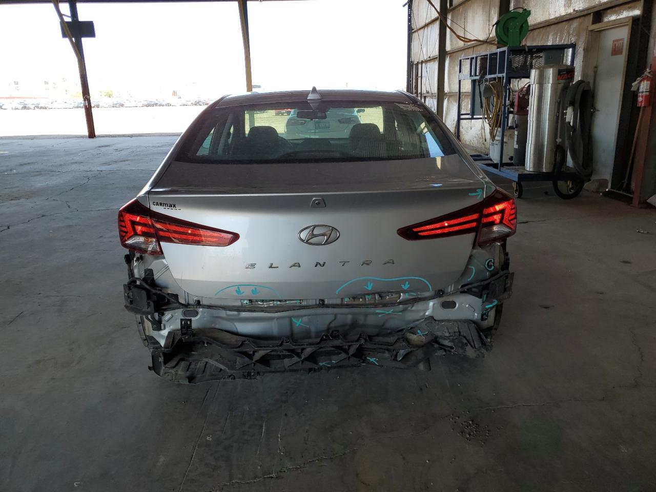 2020 Hyundai Elantra Sel - Фото 6