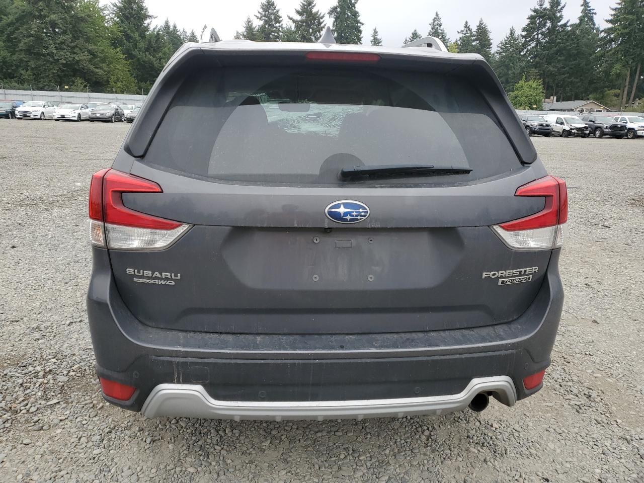 2022 Subaru Forester Touring - Image 6