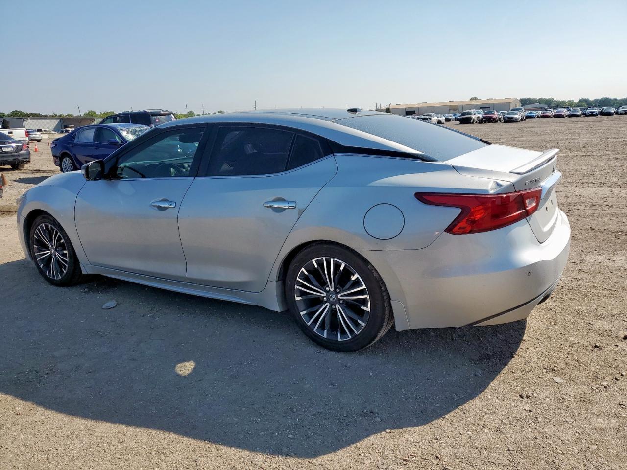 2017 Nissan Maxima 3.5S - Image 2