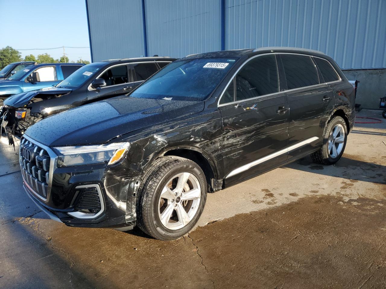 2025 Audi Q7 Premium