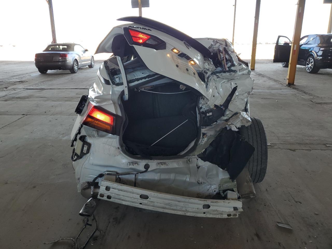 2022 Nissan Altima Sr - Фото 6