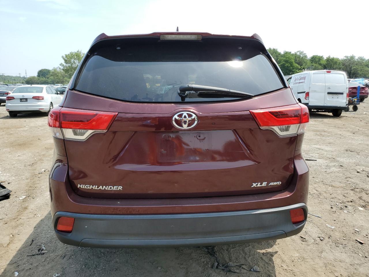 2019 Toyota Highlander Se - Фото 6