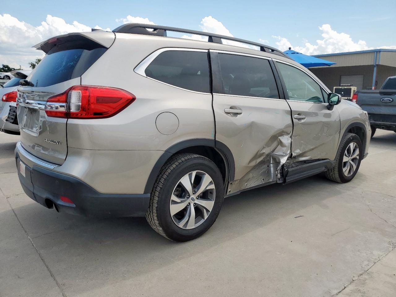 2019 Subaru Ascent Premium - Фото 3