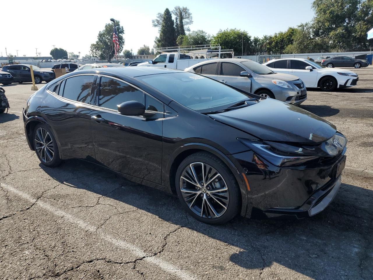 2024 Toyota Prius Le - Фото 4