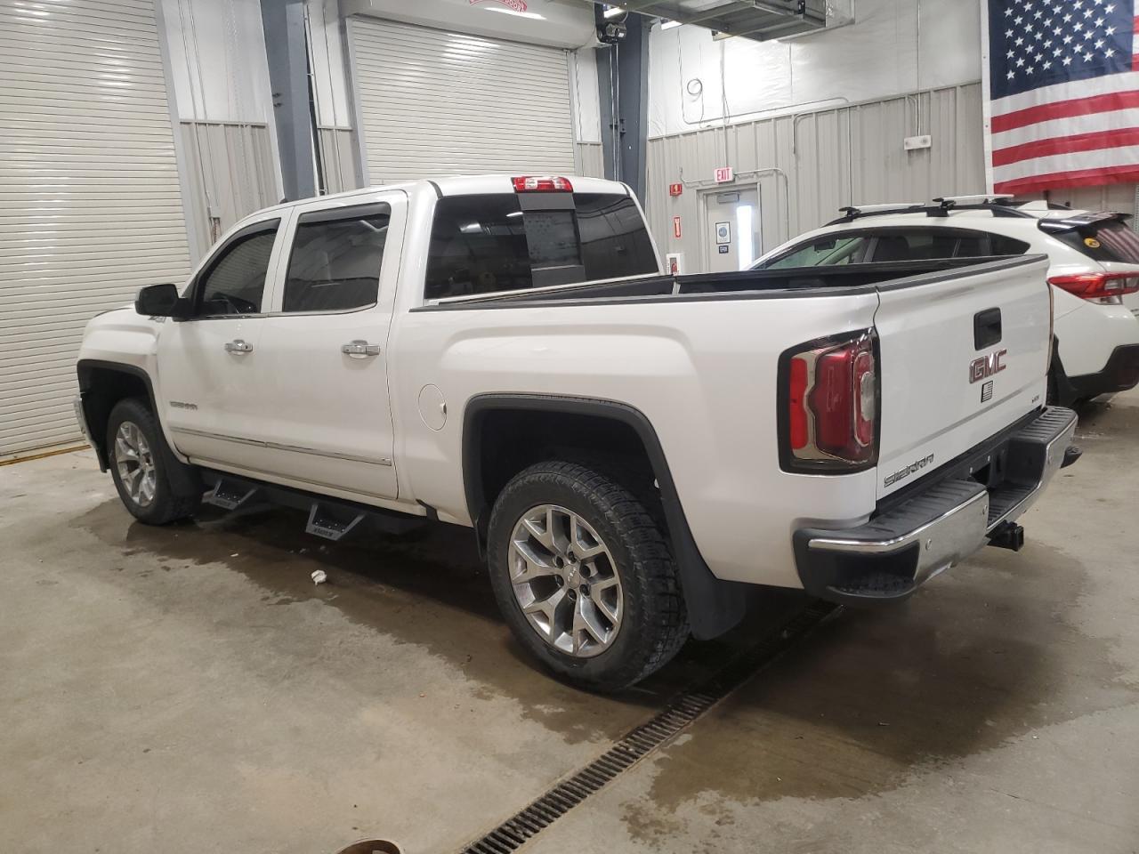 2018 GMC Sierra K1500 Slt - Image 2