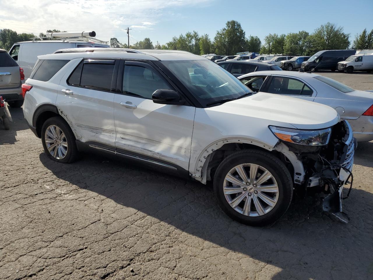 2024 Ford Explorer Limited - Image 4